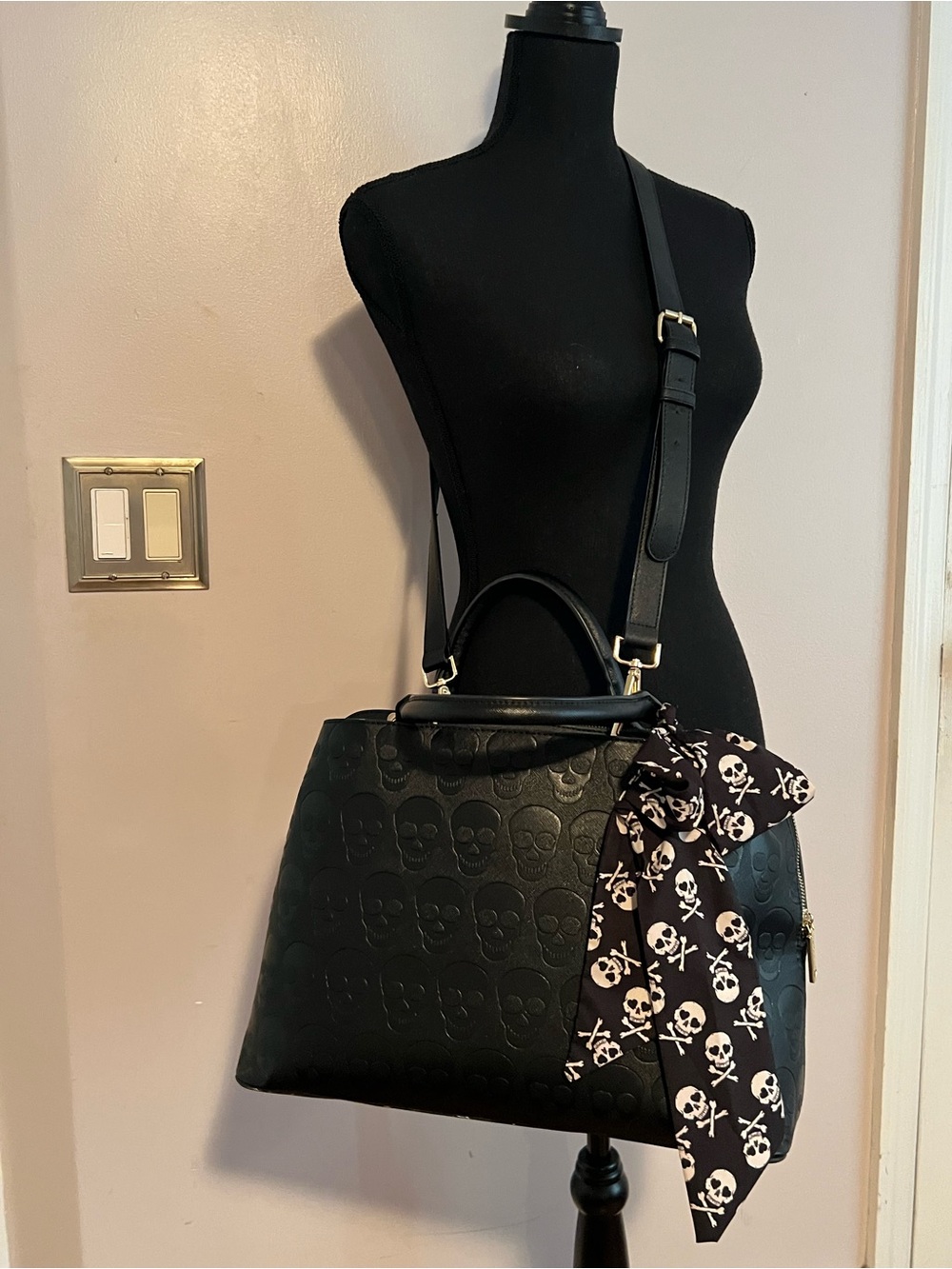 BETSEY JOHNSON Skulltastic Satchel Bag w/ Scarf Black * RARE